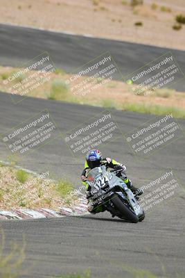 media/Jun-04-2022-WERA (Sat) [[b852bbbd55]]/Race 9 LW Twins Superbike V6 LW D Superstock/